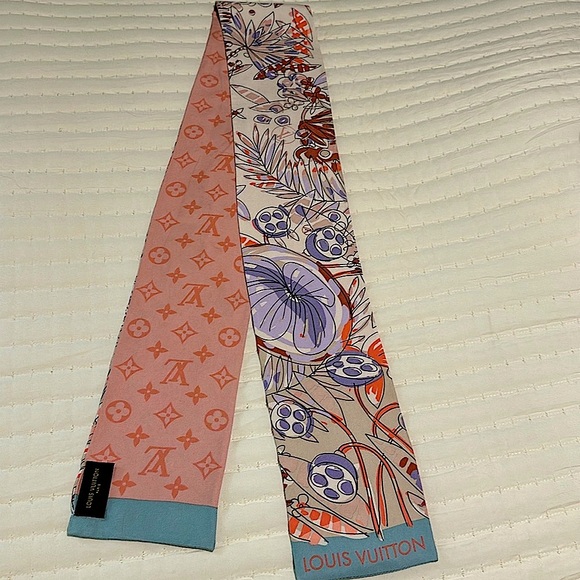 Authentic Louis Vuitton bag scarf - Picture 1 of 5